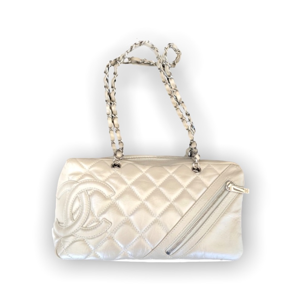 ❤️SOLD❤️Rare Vintage Chanel Pearl Cambon Bowler Bag